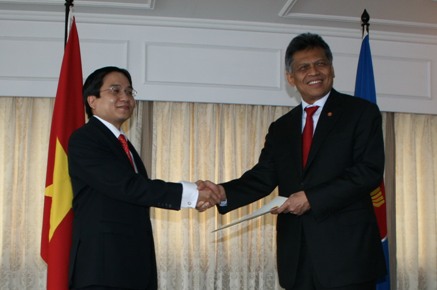 Việt Nam chính thức có Đại sứ tại ASEAN